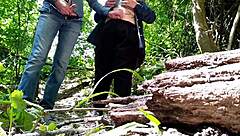 स्थल#4 वीडियो के लिए: Voluptuous stranger assists in outdoor climax